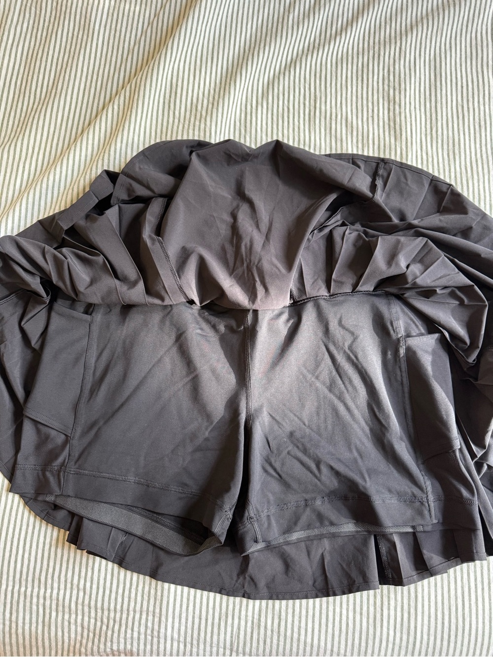 Lululemon Side-Pleat HR Tennis Skirt - Picture 3 of 4